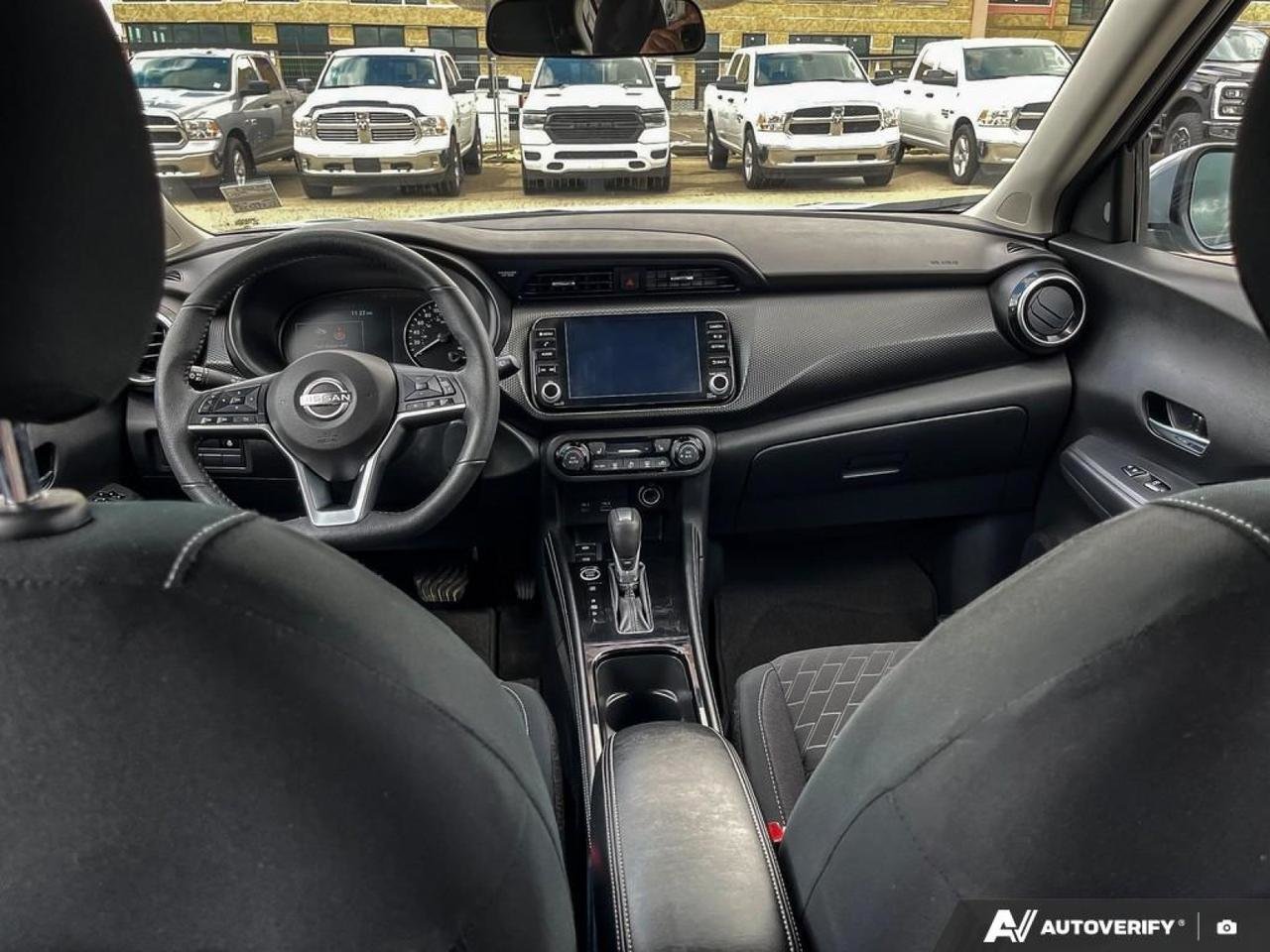 2025 Nissan Kicks Play SV-23