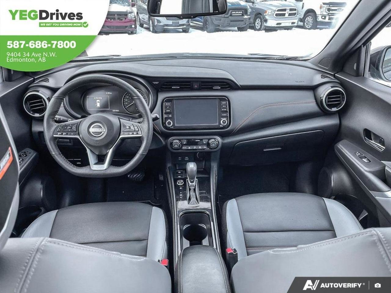 2024 Nissan Kicks SR PREMIUM-23