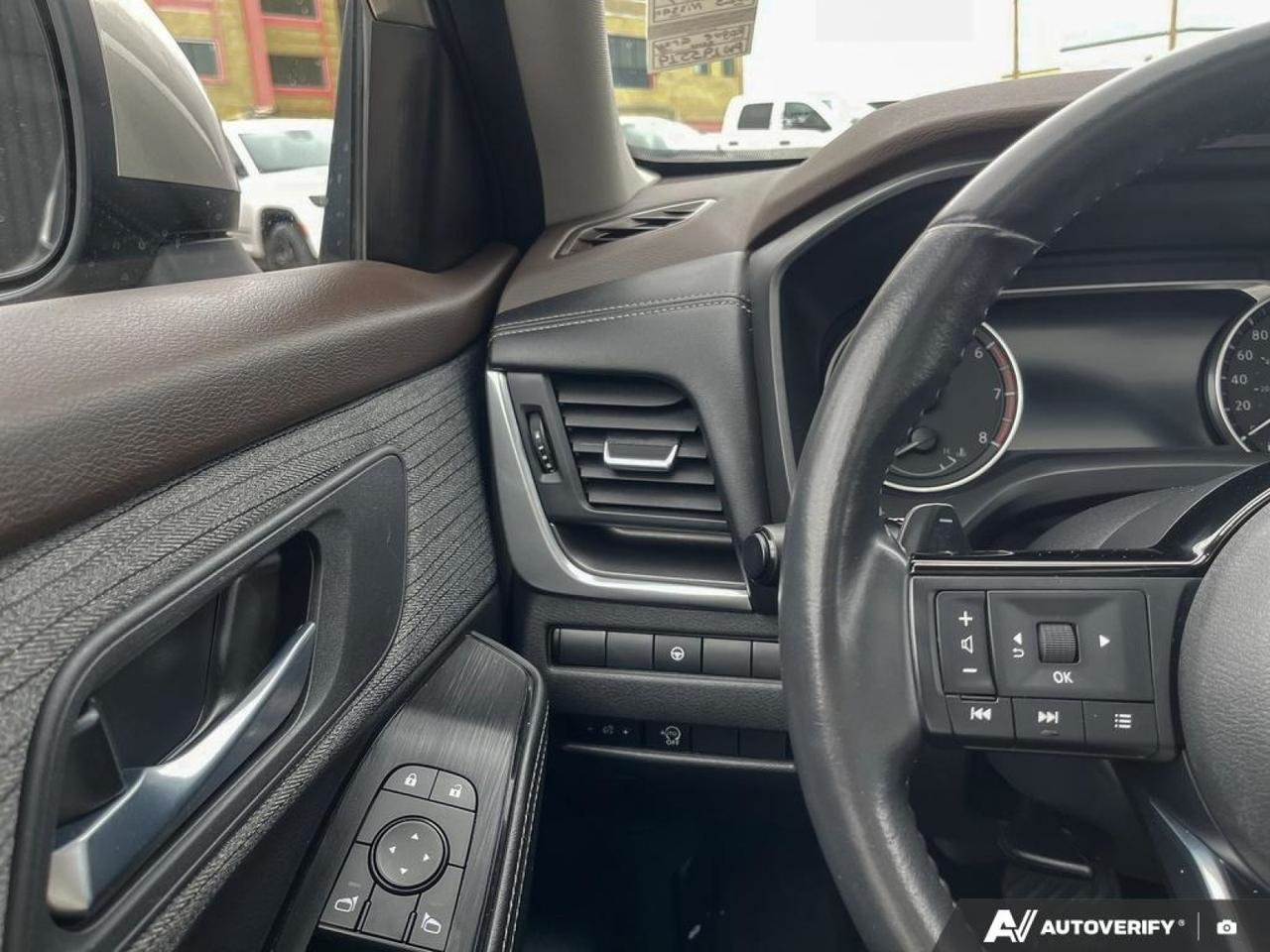 2023 Nissan Rogue SV Moonroof-16