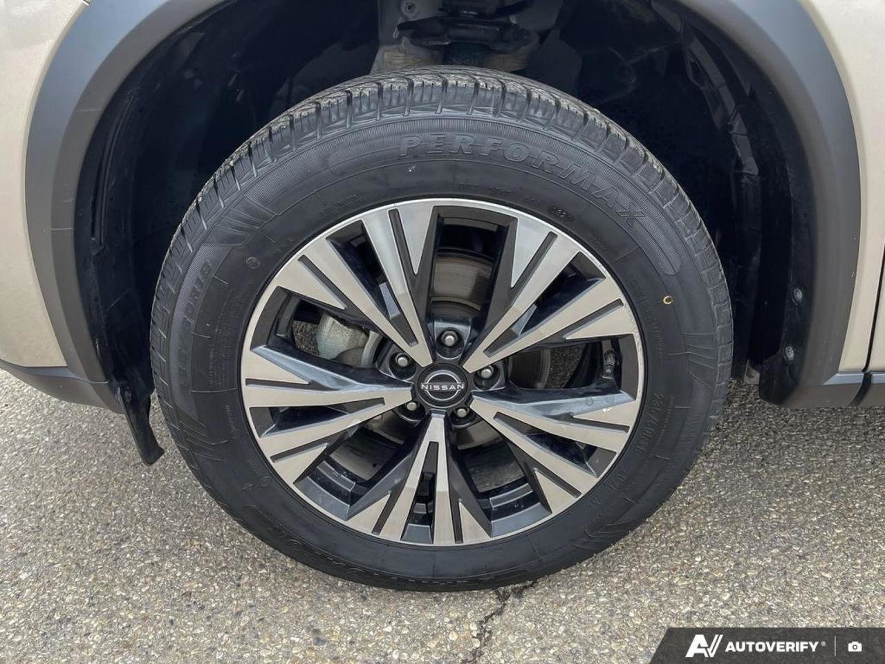 2023 Nissan Rogue SV Moonroof-5