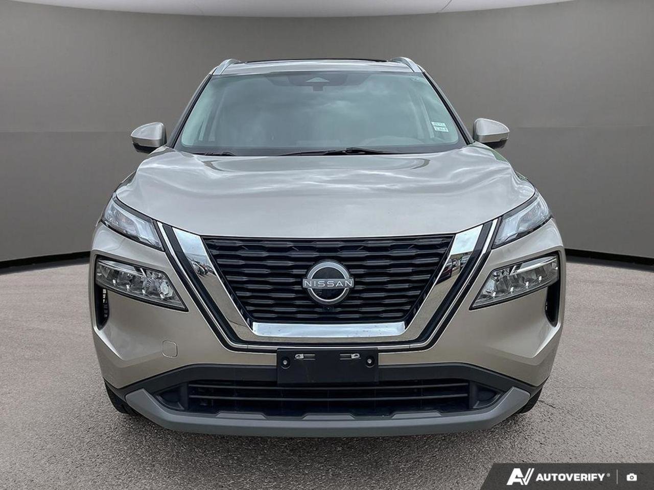 2023 Nissan Rogue SV Moonroof-1