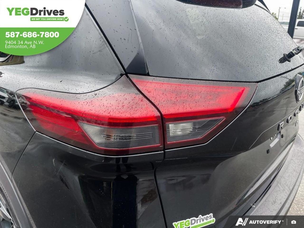 2025 Nissan Rogue SV Moonroof-10