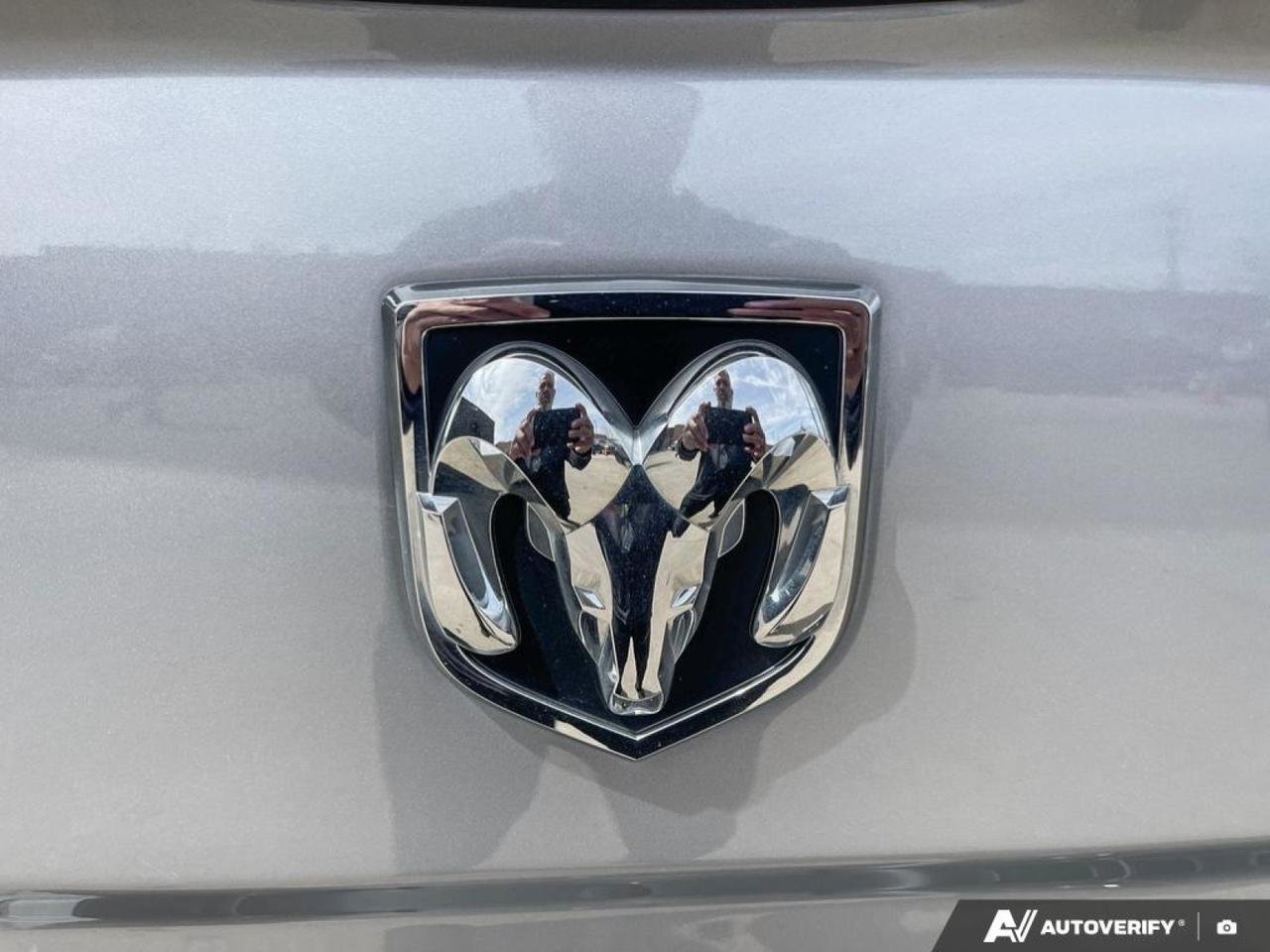 2023 Ram 1500 Classic SLT-8