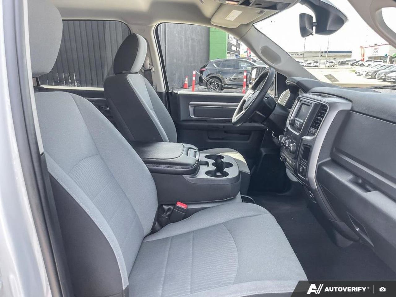 2023 Ram 1500 Classic SLT-21