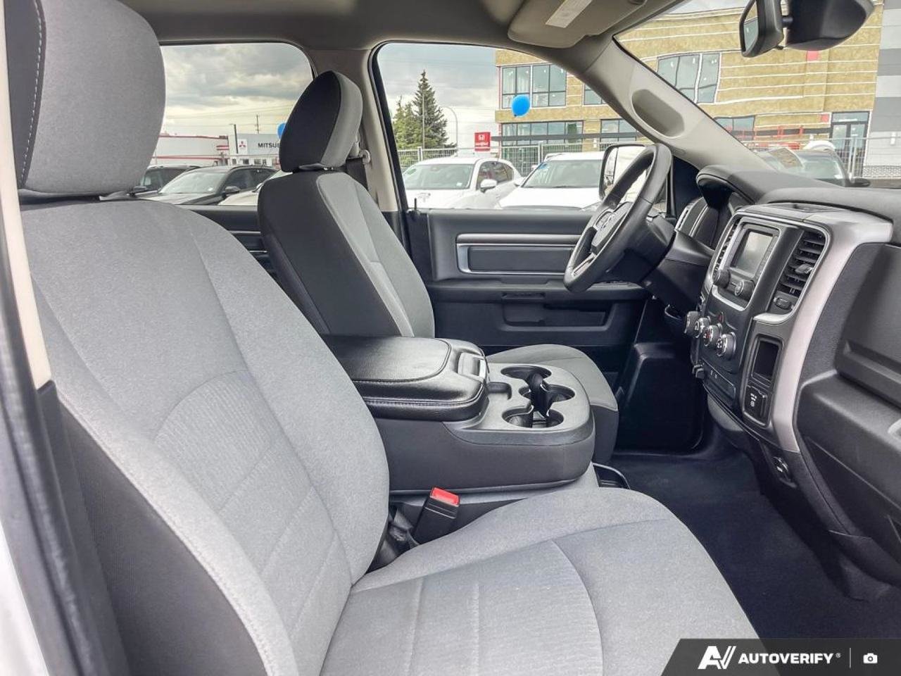 2023 Ram 1500 Classic SLT-21