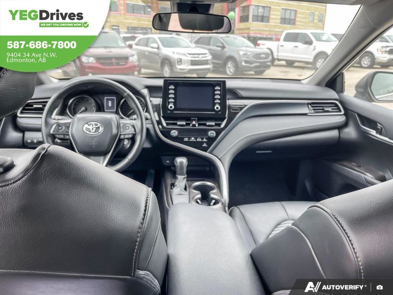 2024 Toyota CAMRY SE-23