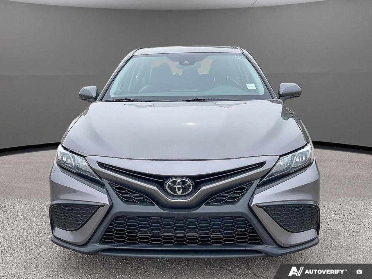 2024 Toyota CAMRY SE-1