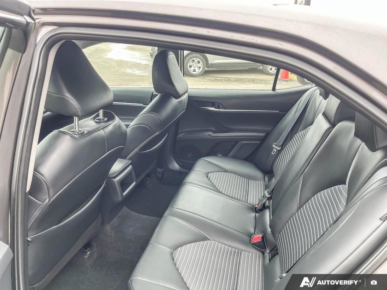 2024 Toyota CAMRY SE-22