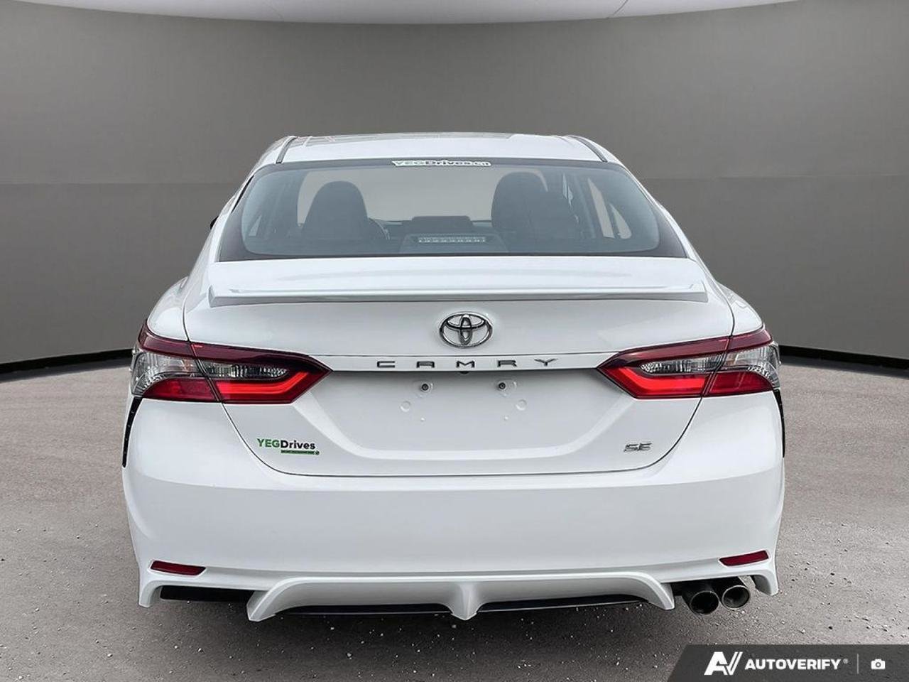 2024 Toyota CAMRY SE-4