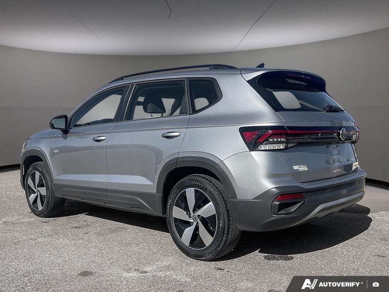 2025 Volkswagen Taos Trendline-3