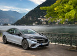 Mercedes-Benz présente une nouvelle mise à jour qui améliore l'accélération des véhicules électriques EQE et EQS