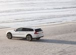 What Makes the 2024 Volvo V60 Cross Country Unique?