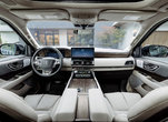 Unleash Your Inner Explorer: The 2024 Lincoln Navigator - A Journey Awaits