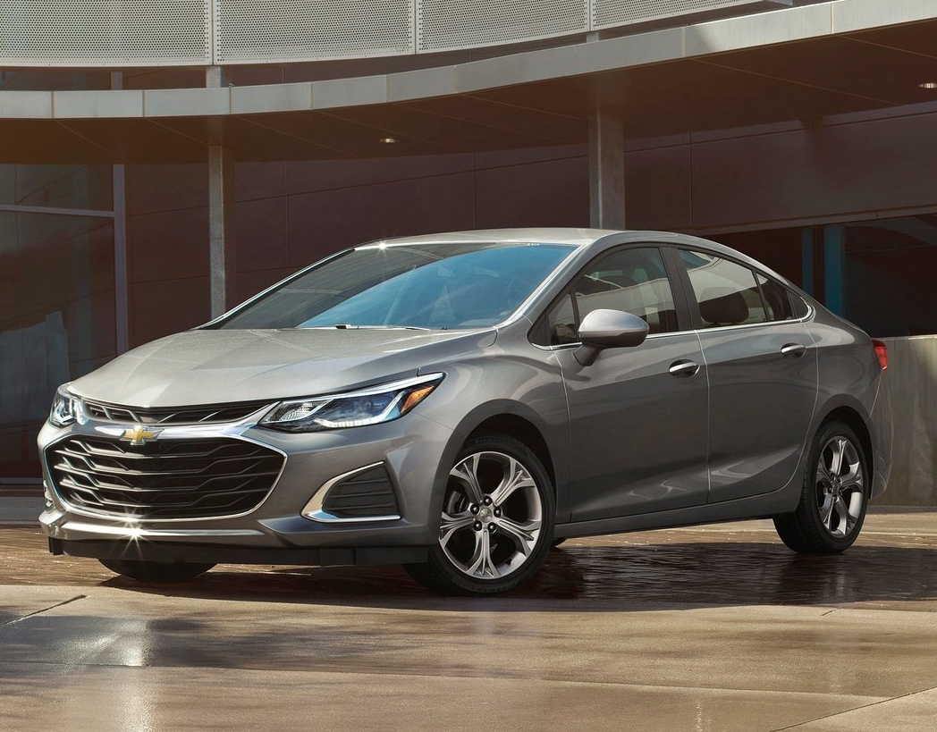 Is the 2019 Chevrolet Cruze a Fuel-Efficient Vehicle?