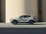 Exploring the Unique Features of the 2024 Volvo XC40