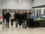 A warm and professional team at Élite Chrysler!