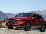 Quels sont les systèmes de suspension et de direction du Mercedes-Benz GLA 2026?
