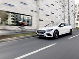 5 Ways the 2024 Mercedes-Benz EQE Sedan Redefines Digital Luxury