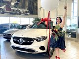 Congratulations Elisabeth from St-Jerome for her first car, a Mercedes-Benz GLC300, Mercedes-Benz Laval