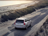 2022 Volvo XC90 vs. 2022 Acura MDX: The XC90 Offers a Unique Experience
