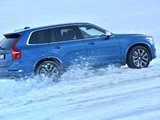 How Volvo’s AWD System Keeps You Moving in a Snowstorm