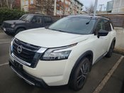 2024 Nissan Pathfinder PLATINUM // 2.99% FINANCING