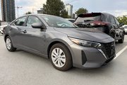 2025 Nissan Sentra CVT // LOW KMS!