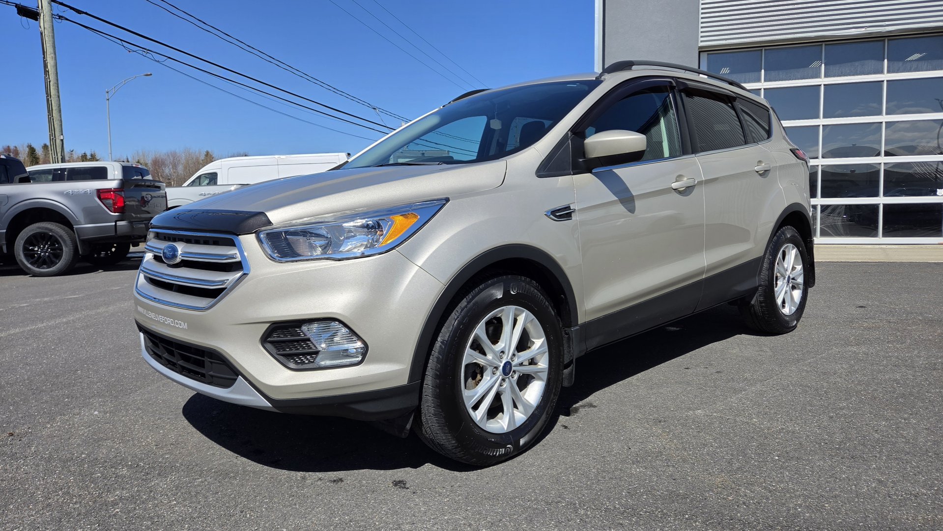 2018 Ford Escape SE Ensemble remorquage in Matane, Quebec - 8 - w1920h1200px