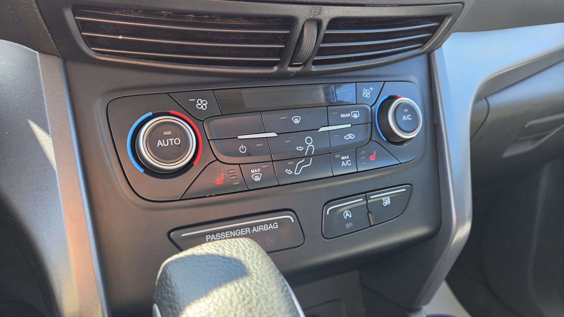 2018 Ford Escape SE Ensemble remorquage in Matane, Quebec - 14 - w1920h1200px