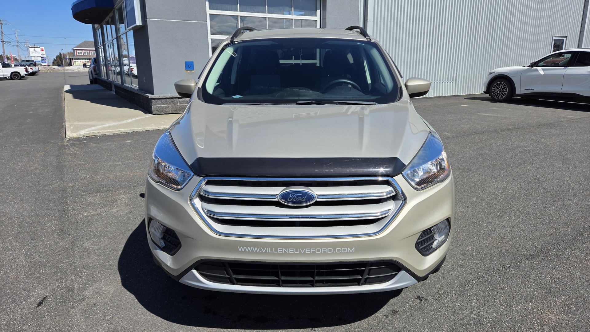 2018 Ford Escape SE Ensemble remorquage in Matane, Quebec - 2 - w1920h1200px