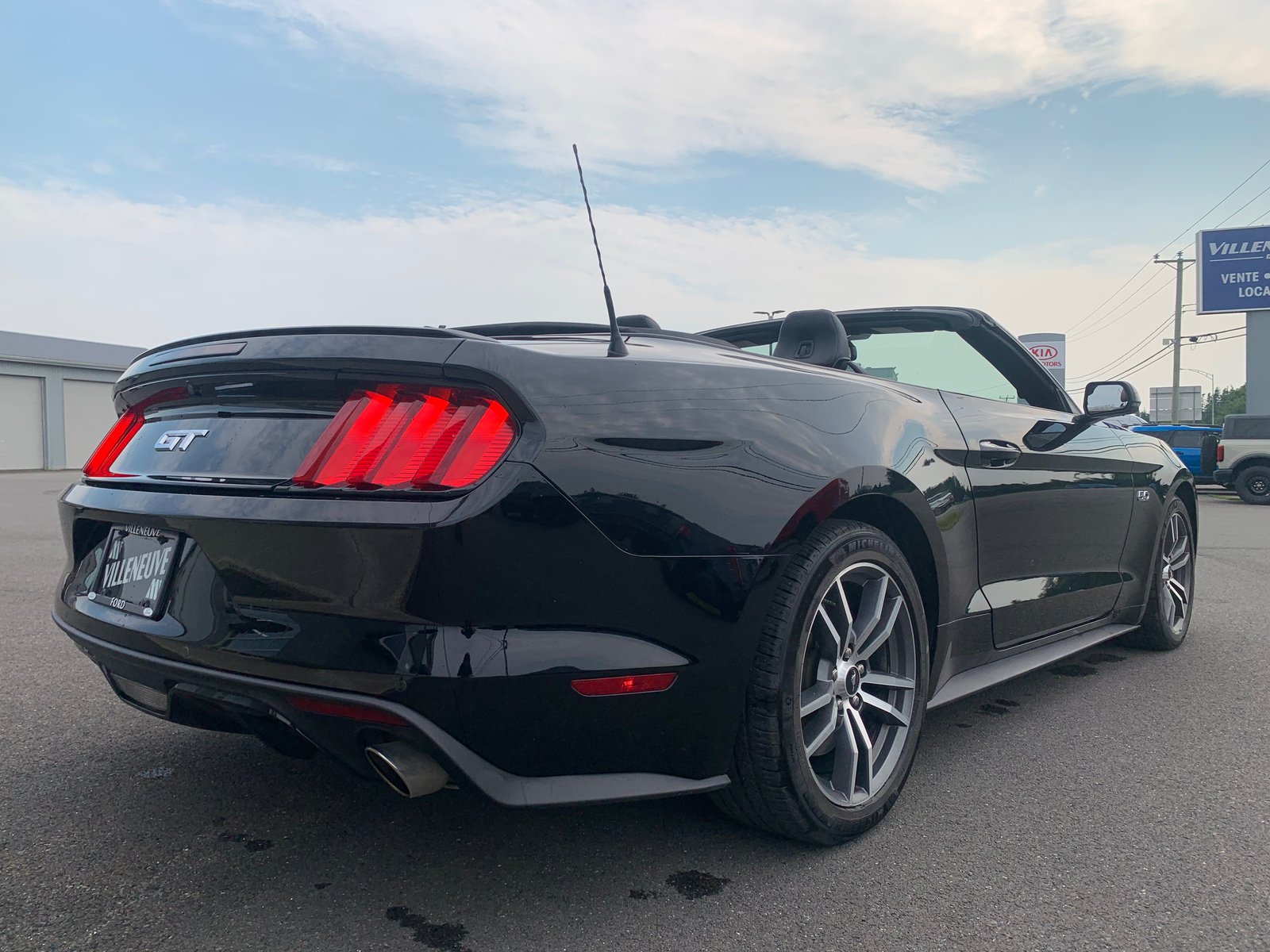 Ford Mustang GT Premium  GROUPE  401A 2017 à Matane, Québec - 8 - w1920h1200px