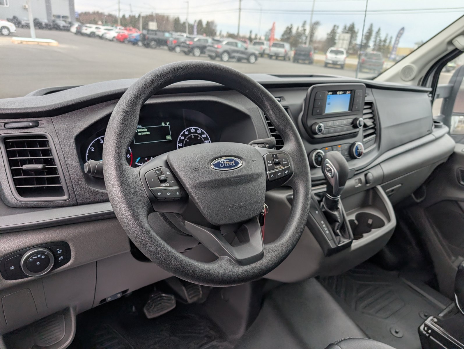 Ford Transit Chassis Cab  2025 à Matane, Québec - 13 - w1920h1200px
