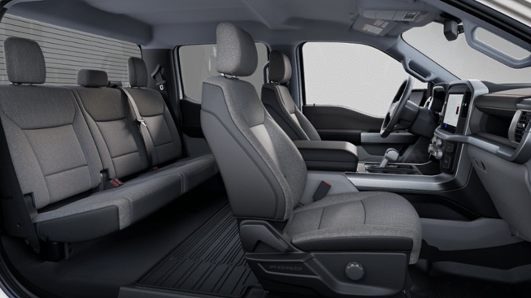 2025 Ford F-150 Lightning XLT in Surrey, British Columbia - 6 - w1920h1200px