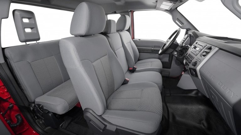 2026 Ford Super Duty F-750 Straight Frame Extended Super Cab in Surrey, British Columbia - 6 - w1920h1200px