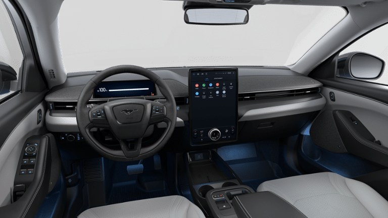 2026 Ford MUSTANG MACH-E PREMIUM in Rivière-du-Loup, Quebec - 7 - w1920h1200px