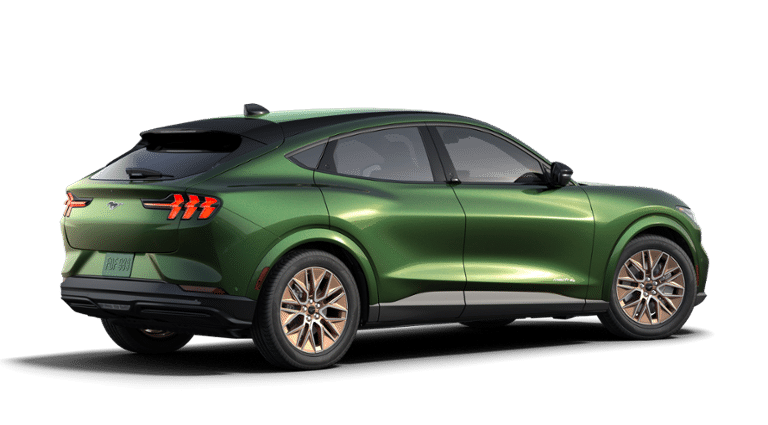 2025 Ford Mustang Mach-E Premium in Matane, Quebec - 3 - w1920h1200px