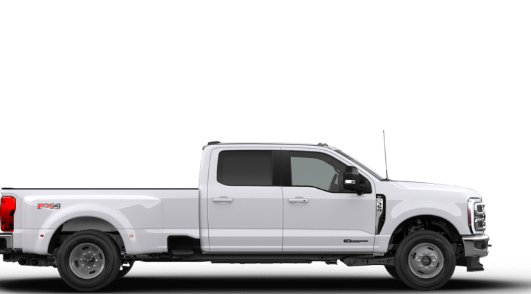 2026 Ford Super Duty F-350 DRW XLT in Matane, Quebec - 5 - w1920h1200px