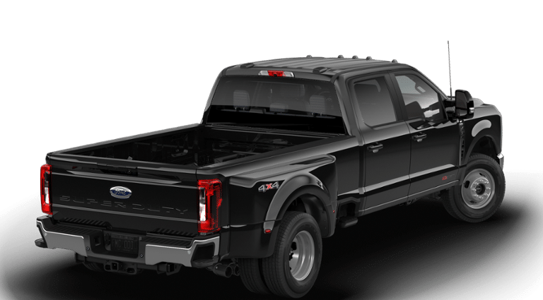 2026 Ford Super Duty F-350 DRW XLT in Matane, Quebec - 3 - w1920h1200px