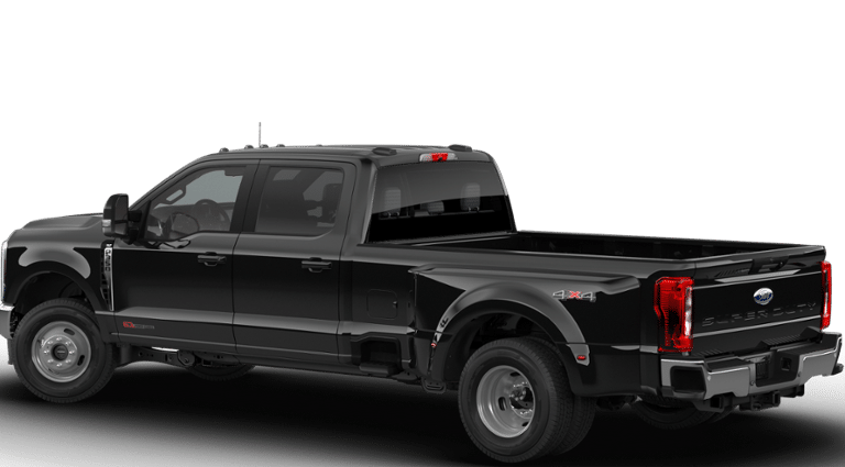 2026 Ford Super Duty F-350 DRW XLT in Matane, Quebec - 2 - w1920h1200px