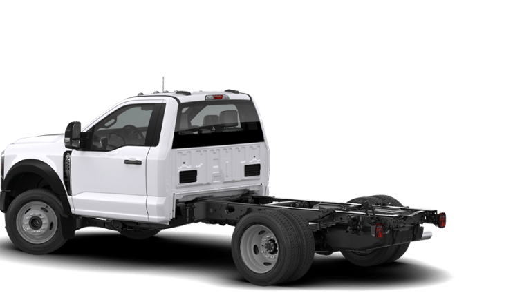 2026 Ford Super Duty F-550 DRW XL in Matane, Quebec - 2 - w1920h1200px