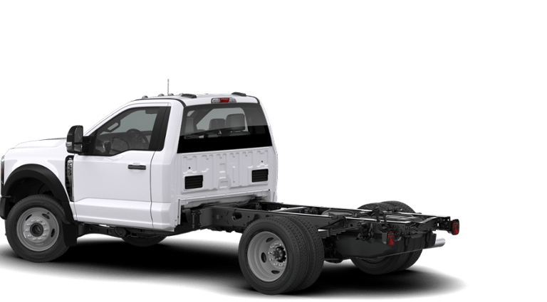 2026 Ford Super Duty F-550 DRW XL in Matane, Quebec - 2 - w1920h1200px