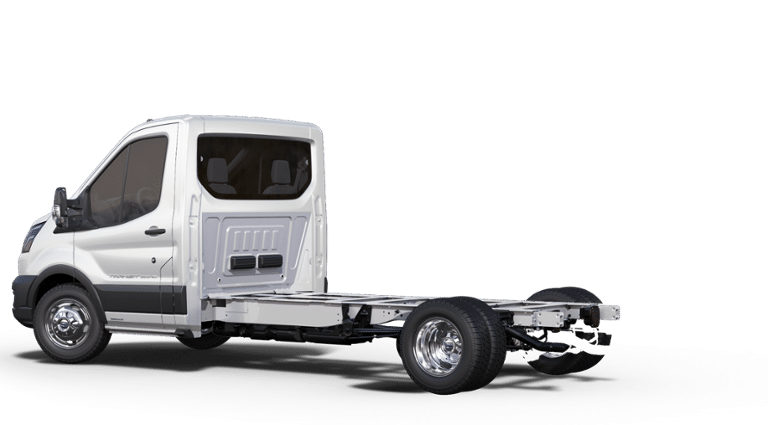2025 Ford Transit CC-CA Chassis Cab in Matane, Quebec - 2 - w1920h1200px
