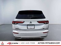 2024 Mitsubishi Outlander SE Toit Pano Mags Carplay Android Auto-3