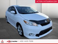 Toyota Matrix MANUEL  AIR CLIMATISÉ . RADIO (AM+FM+CD) 2011-2