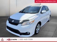 Toyota Matrix MANUEL  AIR CLIMATISÉ . RADIO (AM+FM+CD) 2011-0