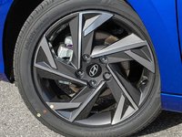 2026 Hyundai Elantra Hybrid Luxury Two-Tone Interior-6