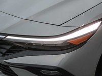2026 Hyundai Elantra Hybrid Luxury-7