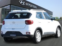 2022 Hyundai Venue Preferred-4
