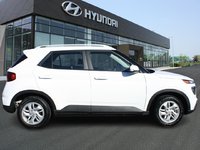 2022 Hyundai Venue Preferred-3
