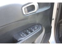 2023 Hyundai Venue Preferred-7
